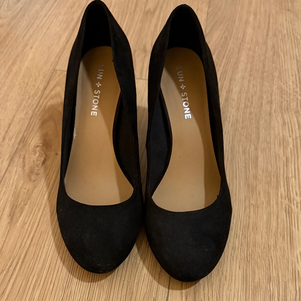 Sun + Stone Classic Black Heels